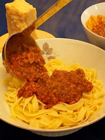 Bolognese Sauce with Fresh Pasta